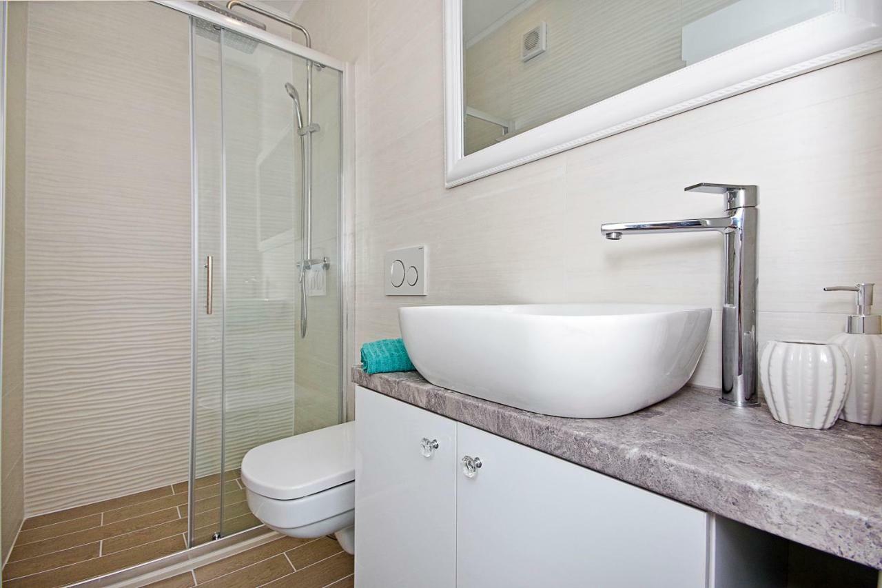 Apartment Mira Makarska Exteriör bild