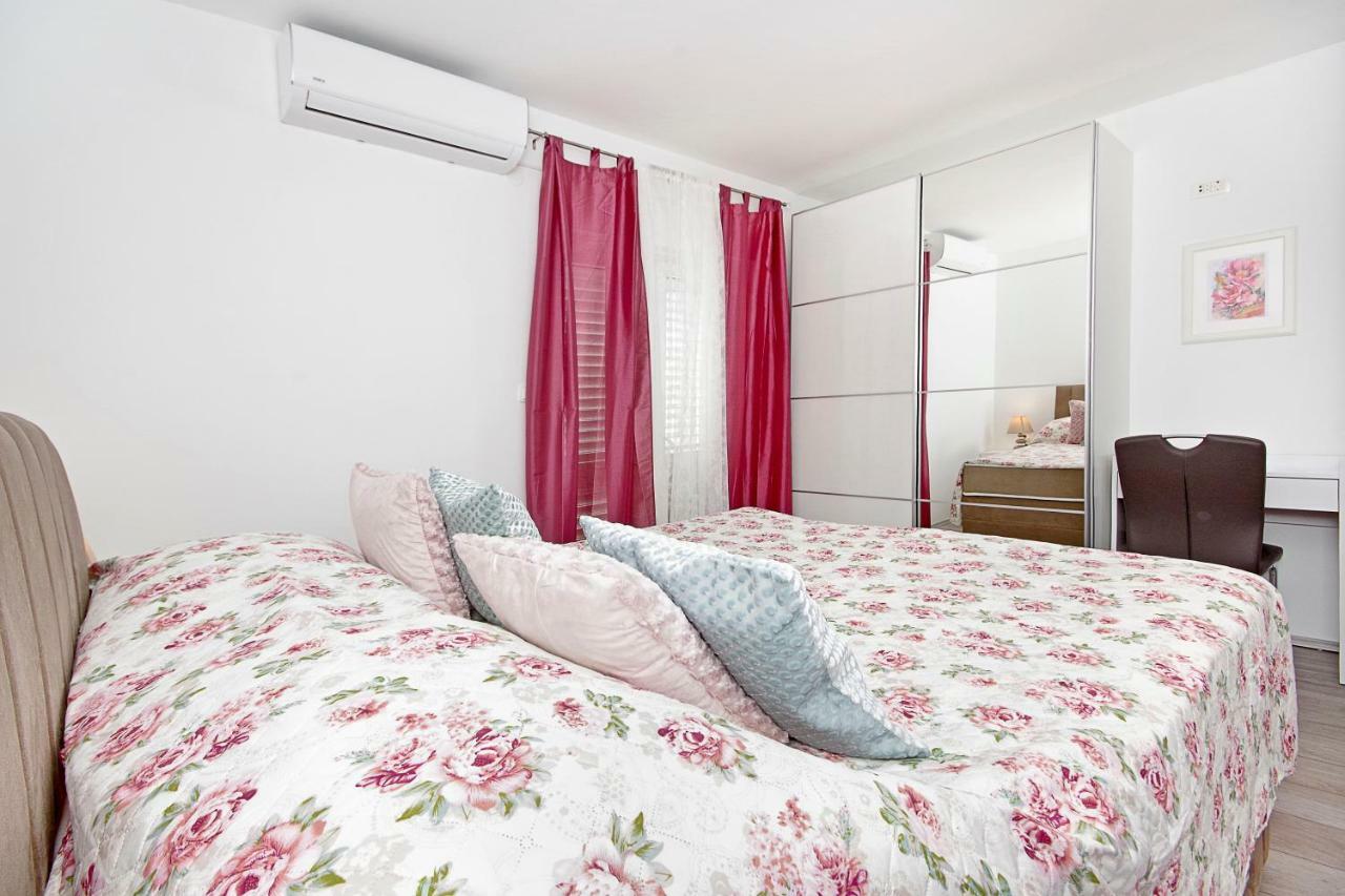 Apartment Mira Makarska Exteriör bild